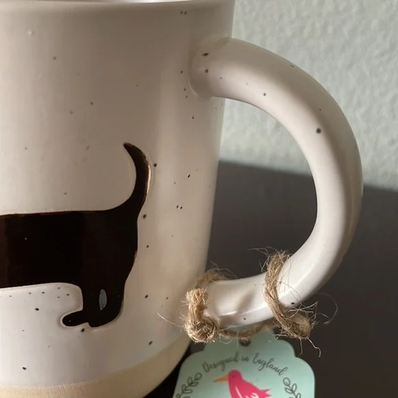 Adorable dachshund themed stoneware mug. - Picture 3 of 8
